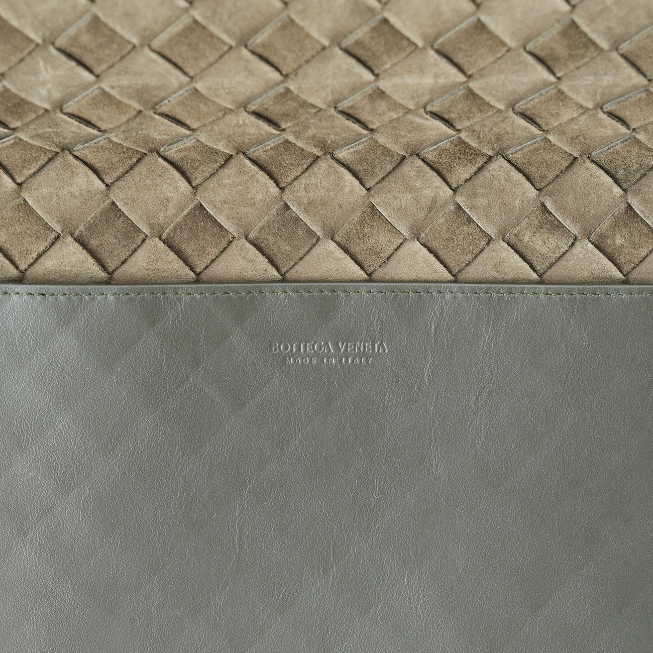 BOTTEGA VENETA(USED)보테가베네타 인트레치아토 클러치